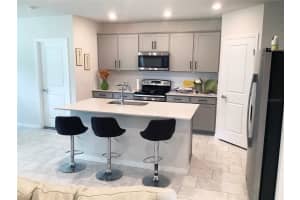 1050 MICHELANGELO LANE, WINTER HAVEN, FL 33884 - MLS#MFRP4934811