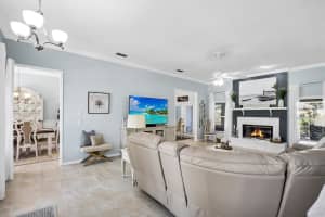 109 LAKE MARIAM WAY, WINTER HAVEN, FL 33884 Sold 07/28/25