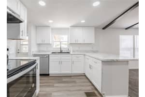 680 OLD DIXIE HIGHWAY, AUBURNDALE, FL 33823 Sold 09/08/25