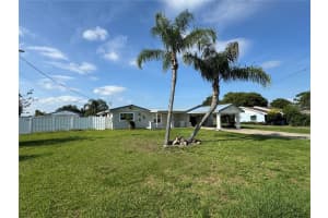 502 Canal Dr, LAKE WALES