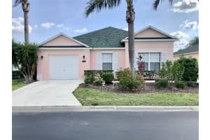 263 Reserve Dr, DAVENPORT