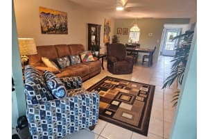 333 LAKE HOWARD DRIVE, WINTER HAVEN, FL 33880 Sold 08/29/25