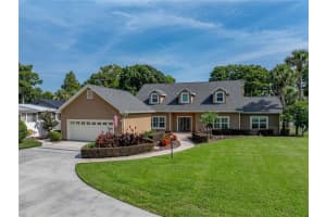 1123 Cypress Pt W, WINTER HAVEN