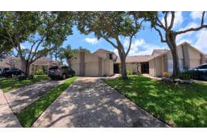 12241 AUGUSTA WOODS CIRCLE, ORLANDO, FL 32824 - MLS#MFRP4934964