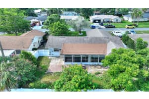 118 BROWNING CIRCLE, WINTER HAVEN, FL 33884 Sold 06/12/25