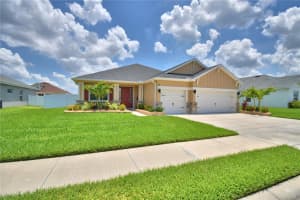 421 RIDERS LOOP, AUBURNDALE, FL 33823 Sold 06/27/25