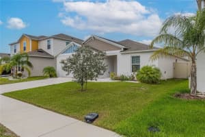 1719 DURDEN DRIVE, WINTER HAVEN, FL 33880 - MLS#MFRP4935067