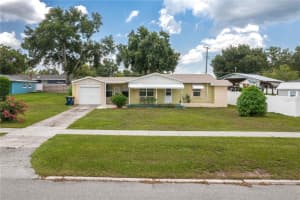 304 LAKE AVENUE, AUBURNDALE, FL 33823 Sold 08/21/25