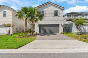 7247 Oakmoss Loop, DAVENPORT