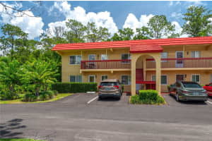 400 El Camino Dr #201, WINTER HAVEN