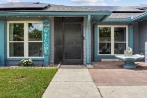 704 Butternut Pl Lakeland, FL 33813 - Off Market