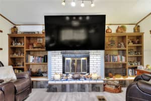 119 MINI RANCH ROAD, SEBRING, FL 33870 Sold 12/23/25