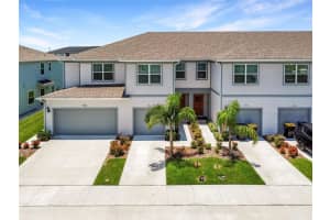 1766 Delightful Dr, DAVENPORT