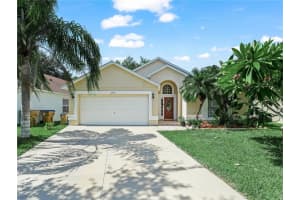 2538 Crown Ridge Cir, KISSIMMEE