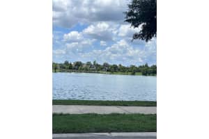 2609 VILLAGE LAKES BOULEVARD, LAKELAND, FL 33805 - MLS#MFRP4935269