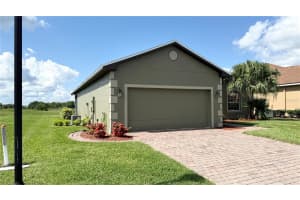 5432 HOGAN LANE, WINTER HAVEN, FL 33884 - MLS#MFRP4935277