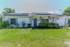 1045 Pin Oak St, LAKE PLACID