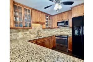 217 SHORE LOOP, WINTER HAVEN, FL 33884 - MLS#MFRP4935330