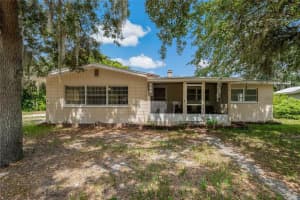 208 Lake Dale Dr, AUBURNDALE