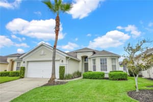 142 Plumoso Loop, DAVENPORT