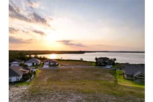 512 ADAMS VIEW LANE, AUBURNDALE, FL 33823 - MLS#MFRP4935448