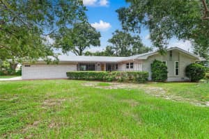 1900 MANOR CIRCLE, WINTER HAVEN, FL 33880 Sold 08/25/25