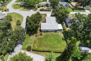 1900 MANOR CIRCLE, WINTER HAVEN, FL 33880 Sold 08/25/25