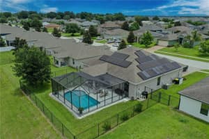 284 BENTLEY OAKS BOULEVARD, AUBURNDALE, FL 33823 Sold 09/03/25