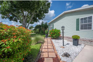 6335 GROVE POINTE DRIVE, WINTER HAVEN, FL 33884 - MLS#MFRP4935467