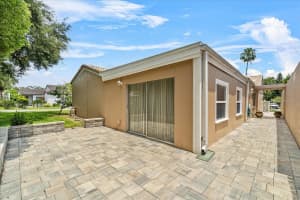 111 LAS FLORES, WINTER HAVEN, FL 33884 - MLS#MFRP4935487