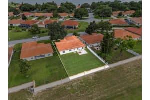 160 MORNING GLORY CIRCLE, WINTER HAVEN, FL 33884 - MLS#MFRP4935547