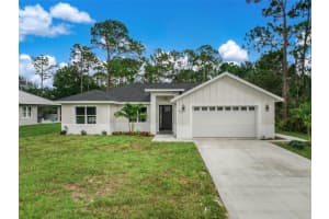 416 Lark Ter, SEBRING