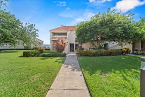 1901 GARDEN LAKE DRIVE, WINTER HAVEN, FL 33884 - MLS#MFRP4935660