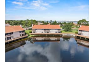 1901 GARDEN LAKE DRIVE, WINTER HAVEN, FL 33884 - MLS#MFRP4935660