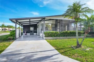 6501 RAINTREE LN NE, WINTER HAVEN, FL 33881 - MLS#MFRP4935675
