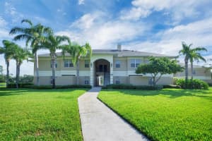 307 EAGLE POND DRIVE, WINTER HAVEN, FL 33884 - MLS#MFRP4935676