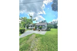 8847 Treasure Bayou, RIVERVIEW