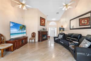 543 CLUBHILL DR, HAINES CITY, FL 33844 - MLS#MFRP4935716