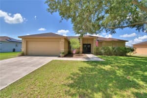 676 Berkley Pointe Dr, AUBURNDALE