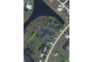 520 FOXHALL CIRCLE, SEBRING, FL 33876 - MLS#MFRP4935780