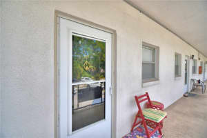 200 EL CAMINO DRIVE, WINTER HAVEN, FL 33884 Sold 10/01/25