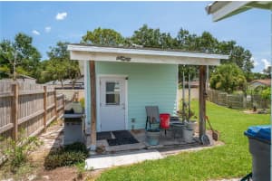 132 SAINT KITTS CIRCLE, WINTER HAVEN, FL 33884 - MLS#MFRP4935832