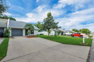 1154 DOSSEYWOOD LANE, LAKELAND, FL 33811 - MLS#MFRP4935875