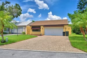 263 MARIPOSA, WINTER HAVEN, FL 33884 - MLS#MFRP4935878