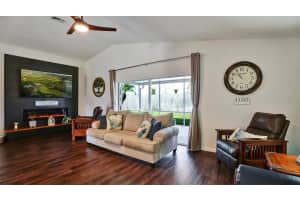 352 LAKE SUZANNE DRIVE, LAKE WALES, FL 33859 - MLS#MFRP4935892