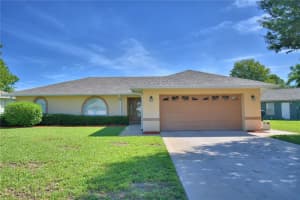 111 WATERVIEW CIRCLE, AUBURNDALE, FL 33823 - MLS#MFRP4935929