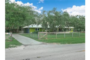 2289 Walk In Water Rd, LAKE WALES