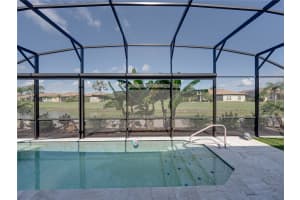 5332 HOGAN LANE, WINTER HAVEN, FL 33884 - MLS#MFRP4935945
