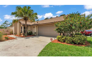 3025 SILVERADO TERRACE, WINTER HAVEN, FL 33884 - MLS#MFRP4935949
