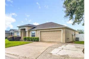 122 MAJESTIC GARDENS CT, WINTER HAVEN, FL 33884 - MLS#MFRP4936054